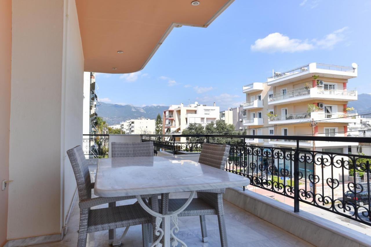 קלמאטה Kaliroon Seaside Apartment מראה חיצוני תמונה