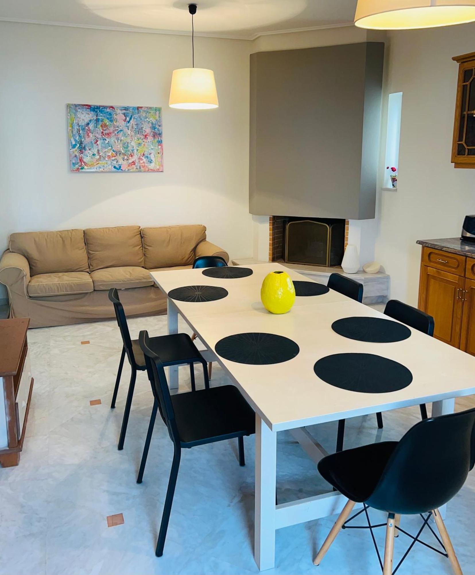 קלמאטה Kaliroon Seaside Apartment מראה חיצוני תמונה